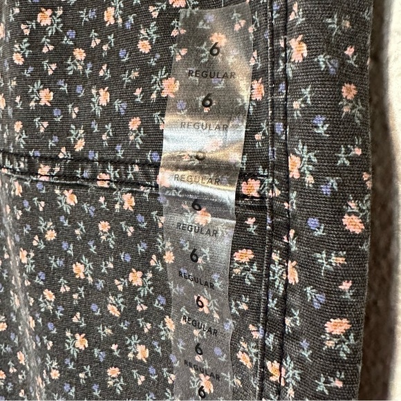 NWOT American Eagle Black Pink Ditsy Mini Floral Print Utility Stretch  Pants - Picture 5 of 8